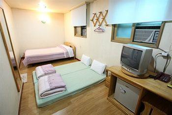 Namsan Gil Hotel Seoul Exterior photo